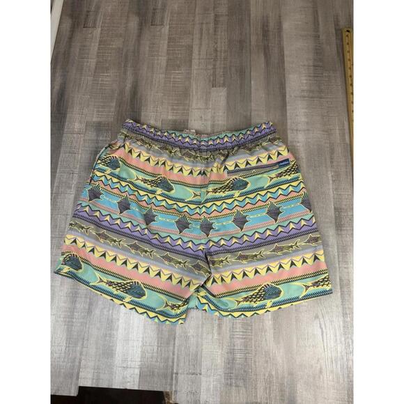 Chubbies Classic Swim Trunk Men XL Fish Ocean Stingray Pockets Beach Geometric - Picture 4 of 9